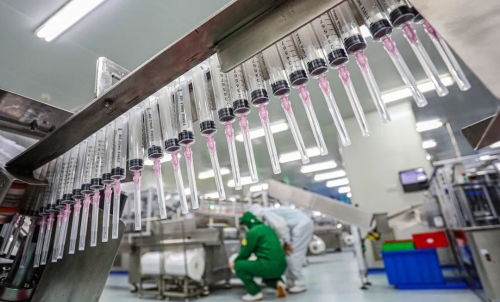 威高工厂插上数字翅膀 火炬高技术产业开发区实现生产全掌控，一屏览车间